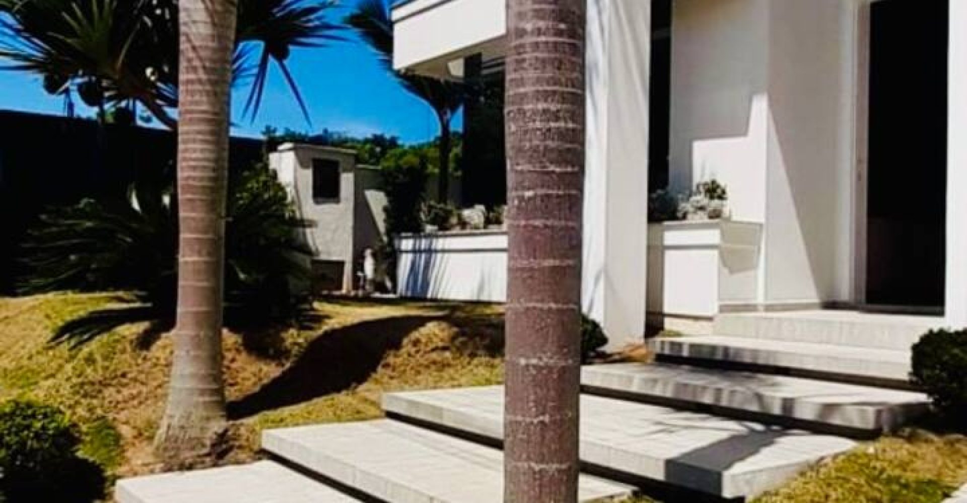 70f64eda-556c-482d-8917-5226f8a5252e (1)