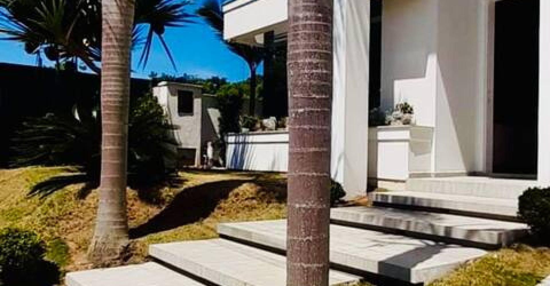 70f64eda-556c-482d-8917-5226f8a5252e