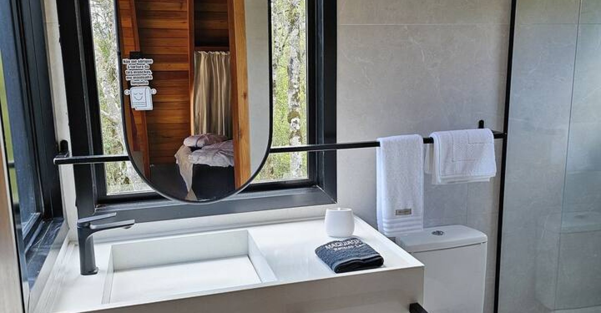 8f87a312-4b7e-4895-9388-142b62de1689